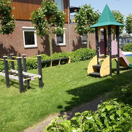 Apartment Tidy With Dishwasher Close To Amsterdam *