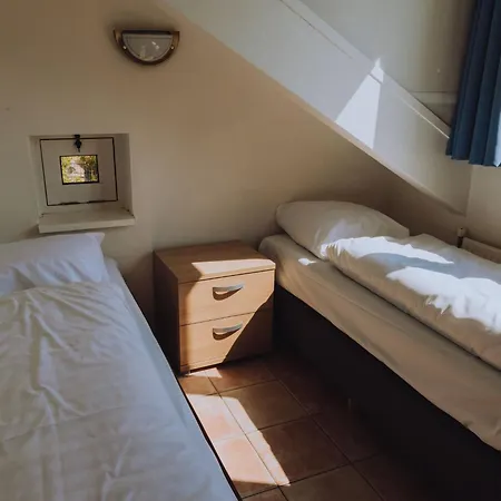 Apartment Tidy With Dishwasher Close To Amsterdam *