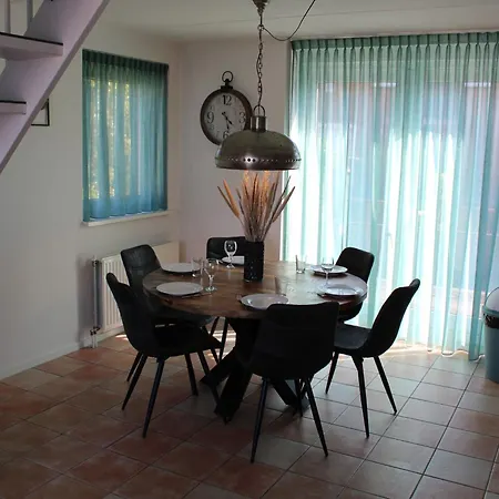 Apartment Tidy With Dishwasher Close To Amsterdam Uitgeest