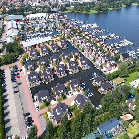 Tidy With Dishwasher Close To Amsterdam Lägenhet